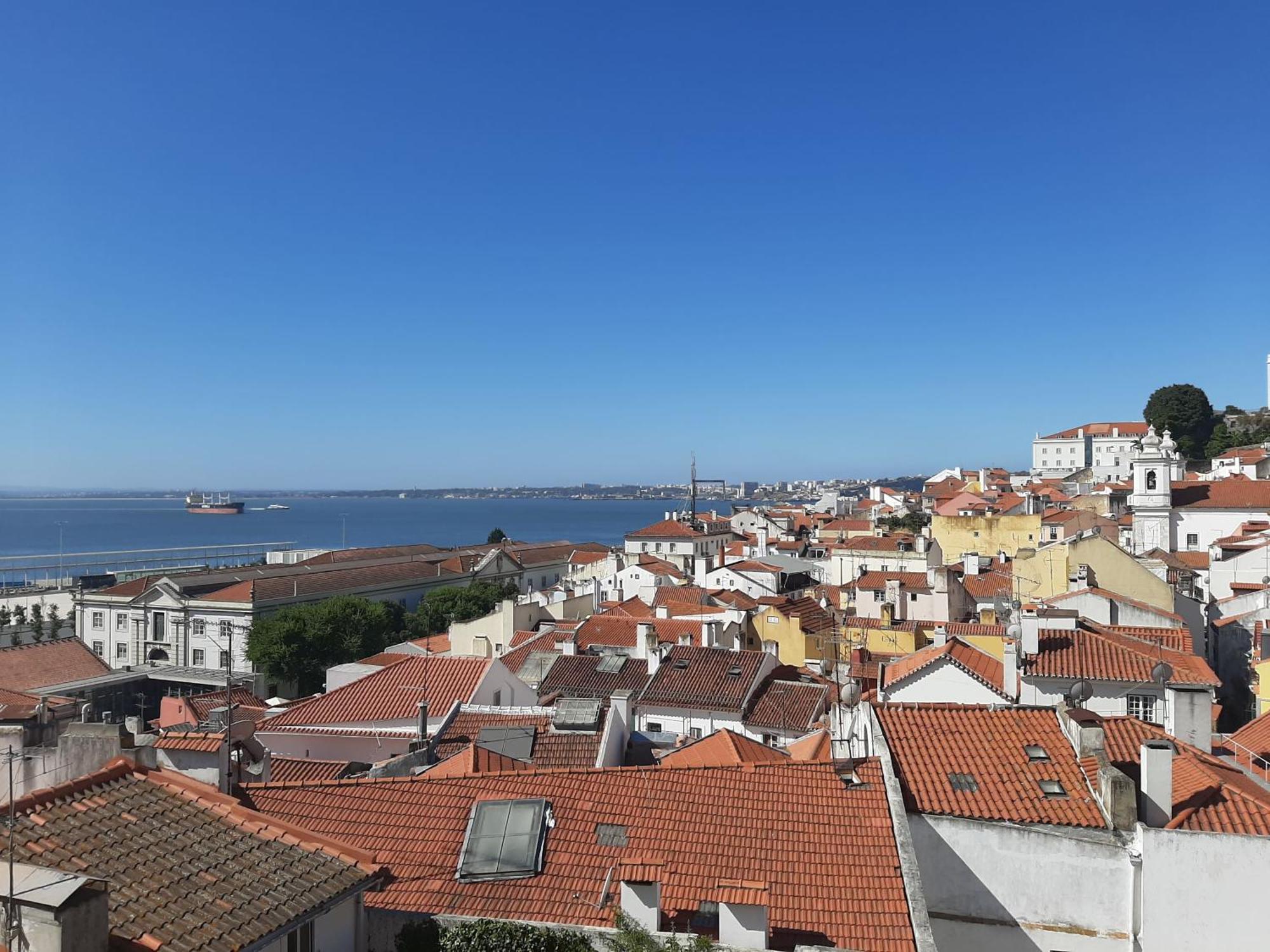 Alfama Valle Lisbon Exterior photo